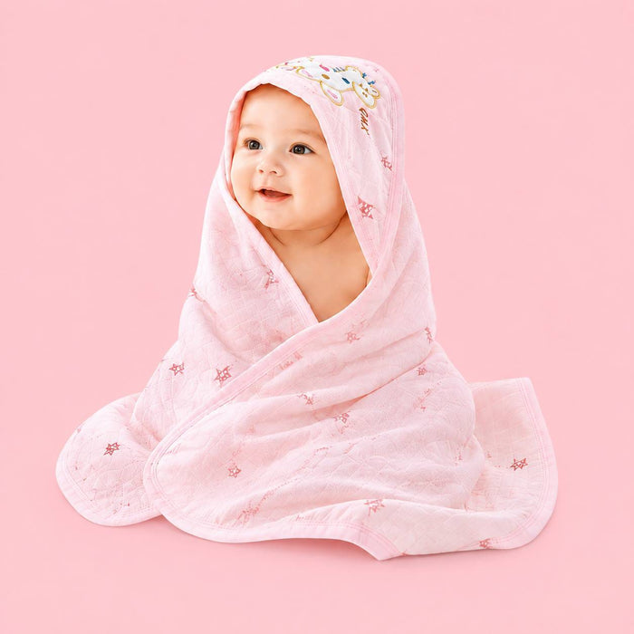 Muslin Hooded Receiving Towel – Cute Giraffe & Star Print | Soft & Cozy Baby Wrap