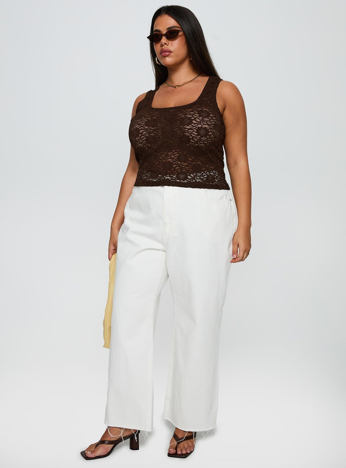 Bennington Lace Top Brown Curve