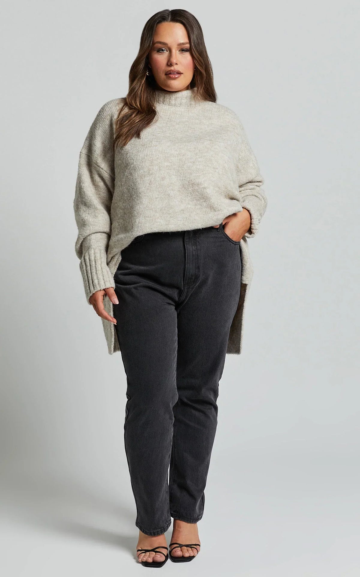 Billie Jeans - High Waisted Recycled Cotton Mom Denim Jeans in Washed Black