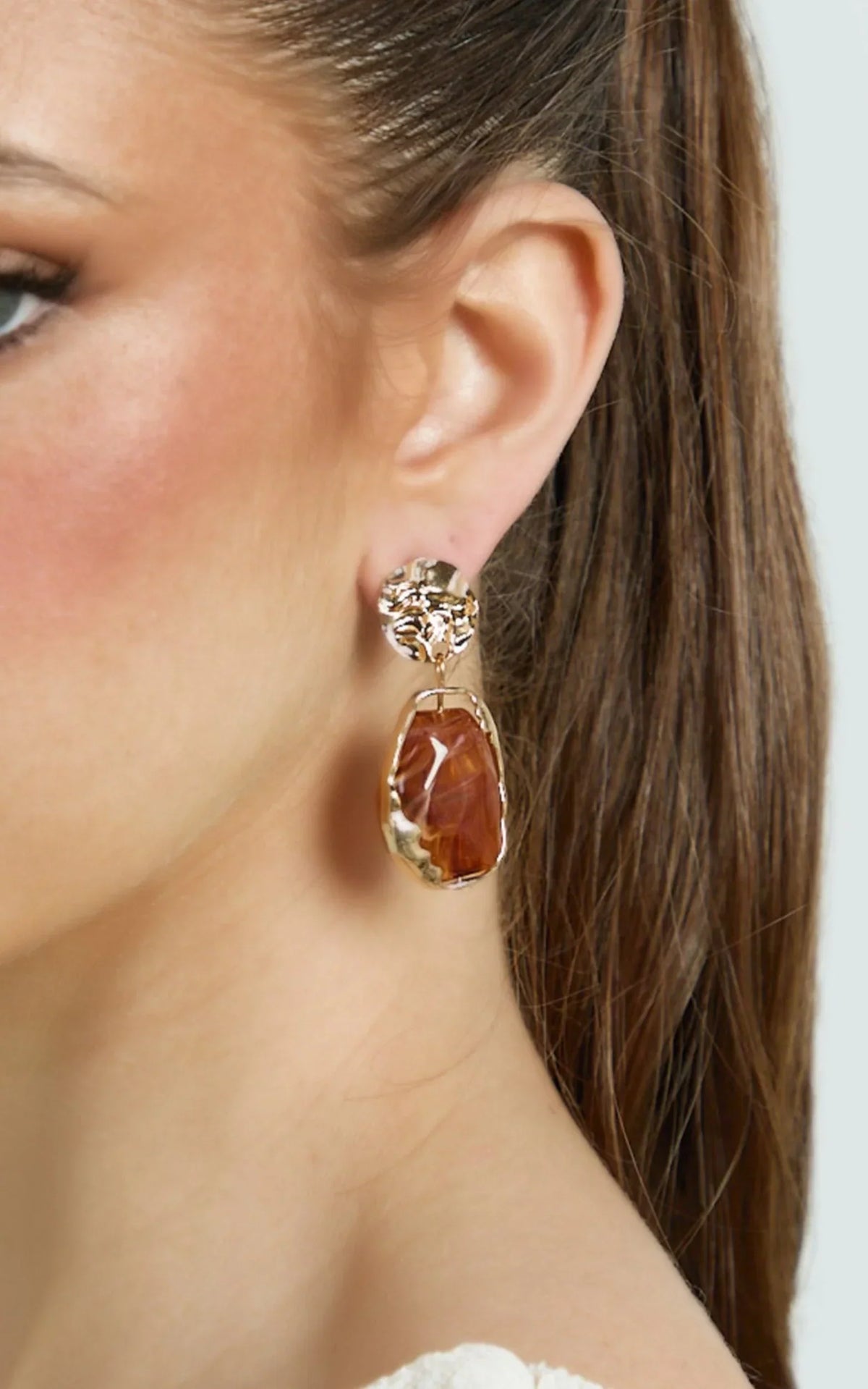 Beverly Resin Drop Gold Earrings in Gold
