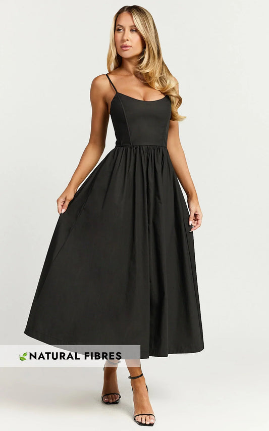 Braelyn Midi Dress - Scoop Neck Flare Dress in Black