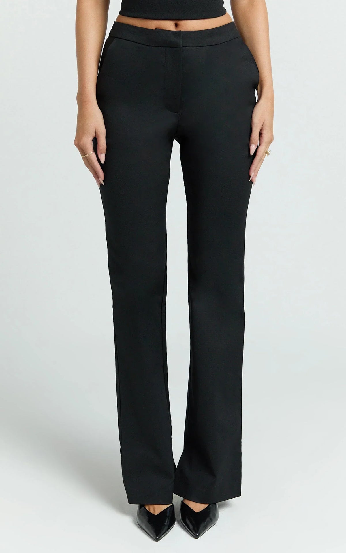 Bella Pants - Low Rise Slim Bootcut Pants in Black