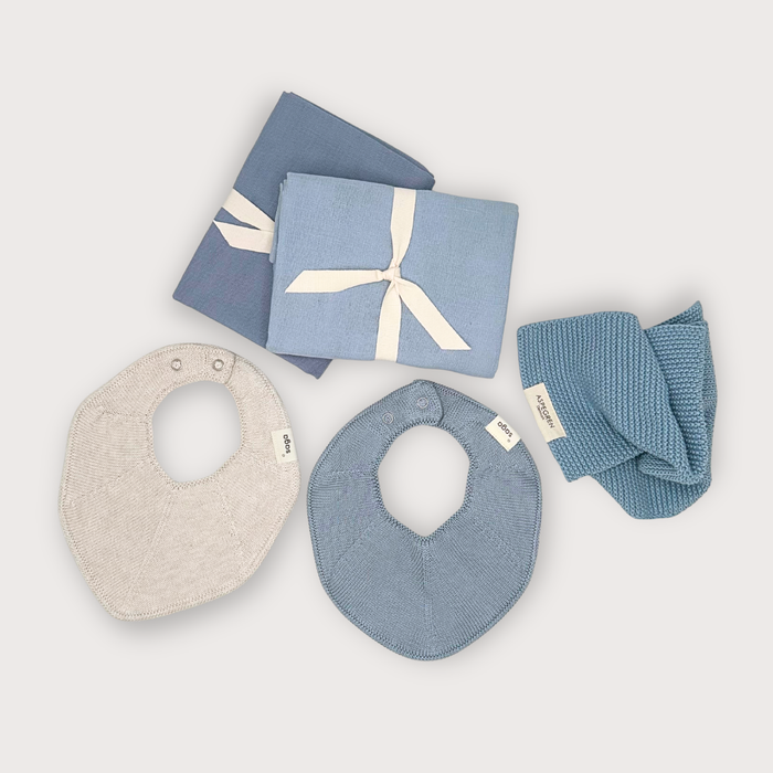 Scandinavian Baby Gift Box with organic muslin cloths, knitted baby bibs and soft washcloth