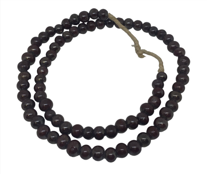 Glass bead strand