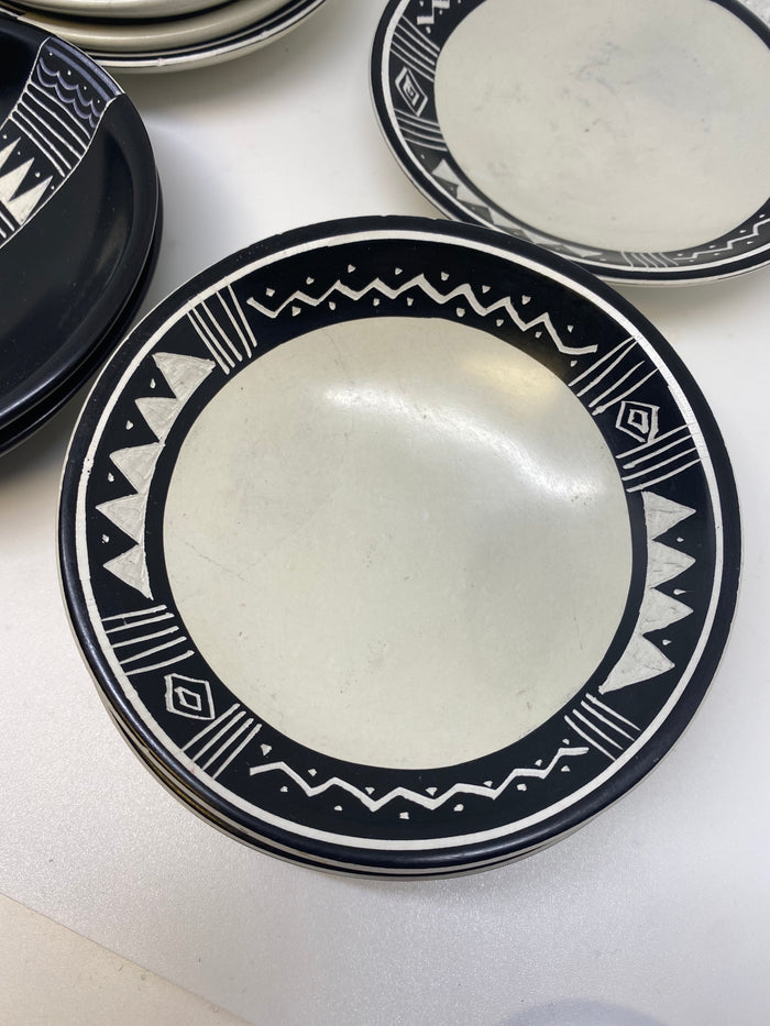 Graphic Soapstone trinket dish