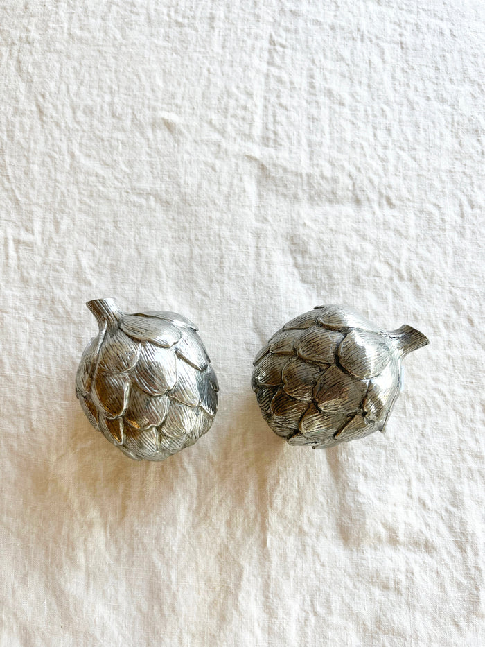 artichoke shaped pewter salt & pepper shakers side view
